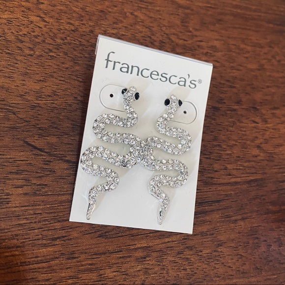 Francesca’s Earrings NWT - Picture 2 of 2
